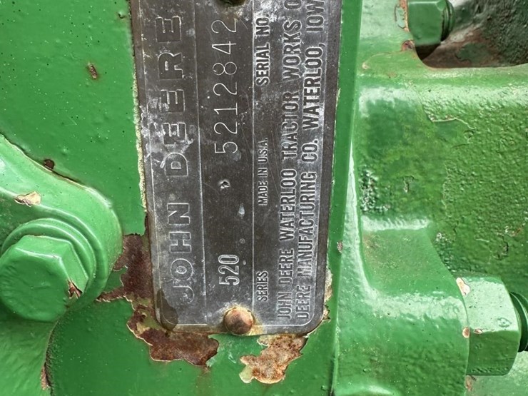 john-deere-520-image-17