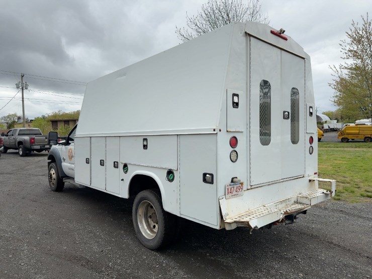 2015-ford-f450-xlt-image-3