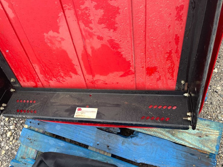 #5092-•-fiber-glass-tractor-roof-and-parts-image-8