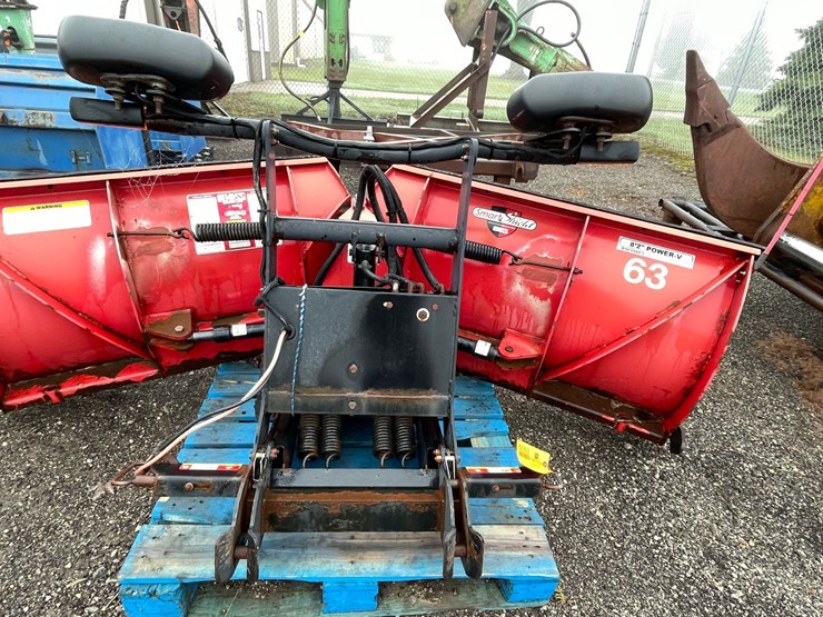 #5053-•-boss-v-snow-plow-with-mounting-brackets-image-15