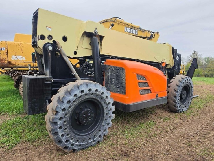 jlg-g12-55a-image-5