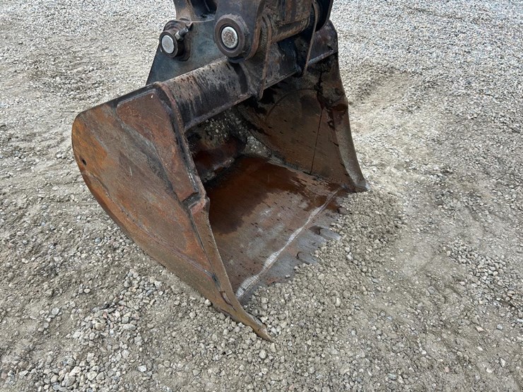2018-bobcat-e85-image-8