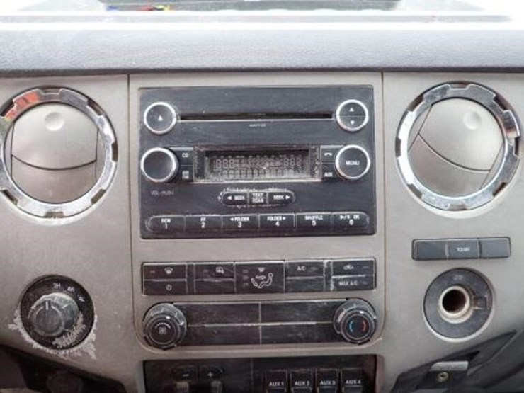 2016-ford-f550-xlt-image-19
