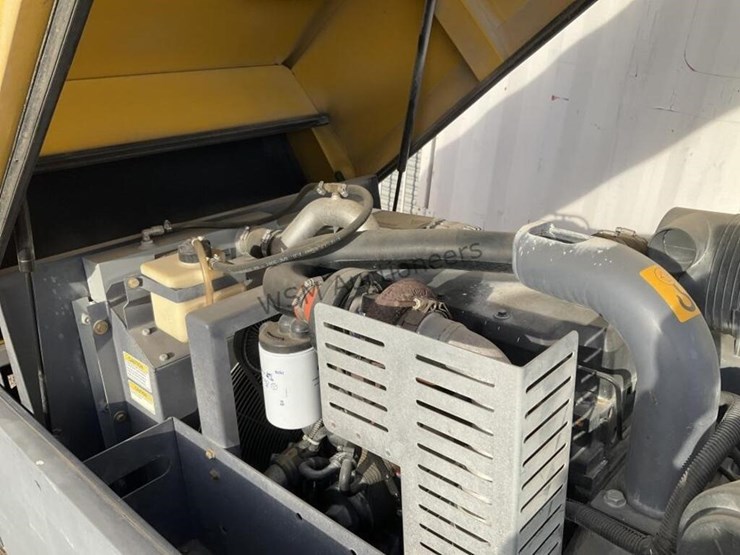 2012-atlas-copco-xas185-image-11