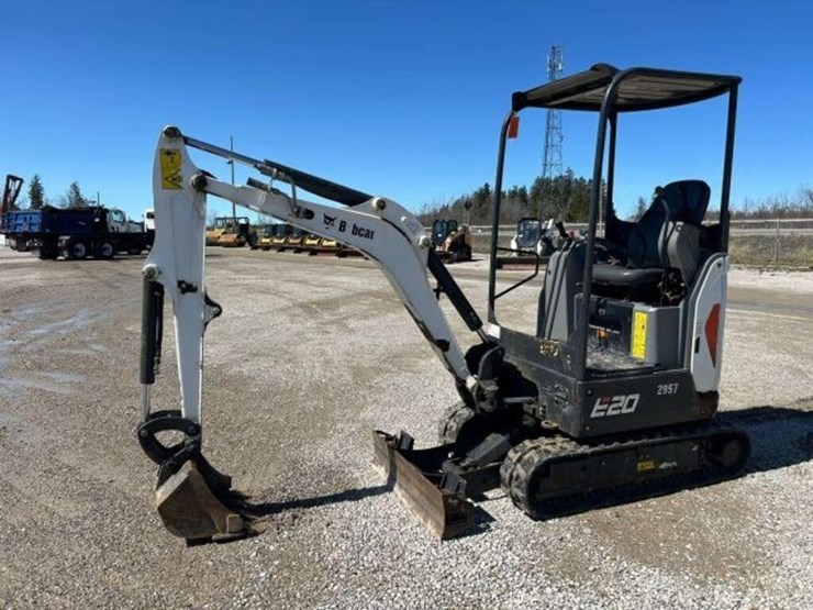 2020-bobcat-e20-image-1