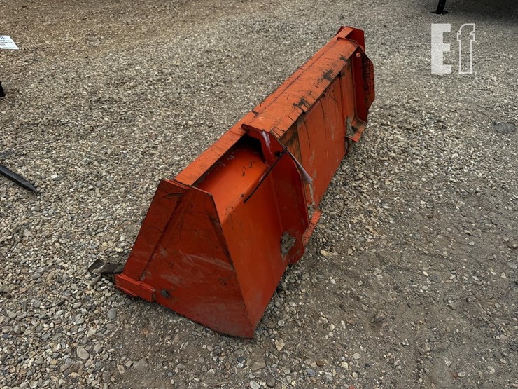kubota-bucket-w/-teeth-6'-image-2
