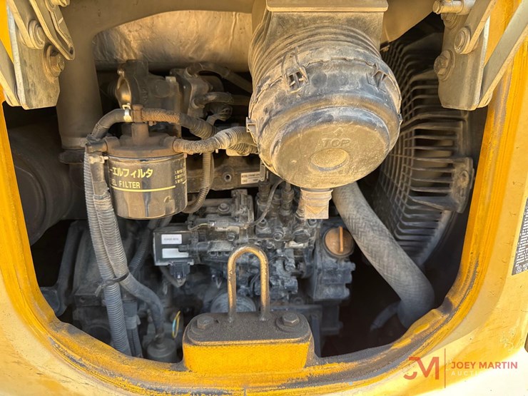 2016-deere-35g-image-18