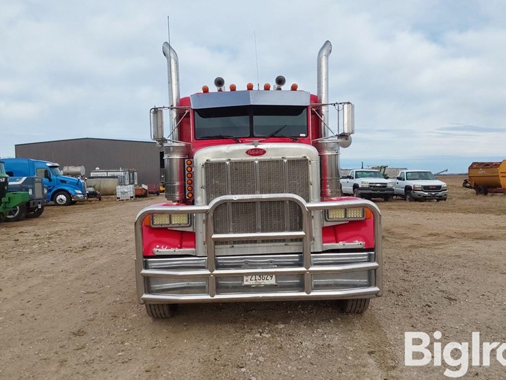 2003-peterbilt-379-image-2