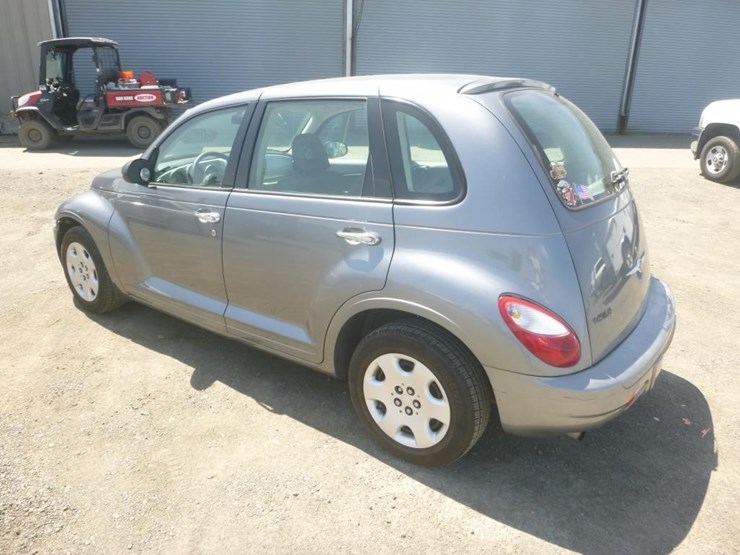 2008-chrysler-pt-cruiser-image-4