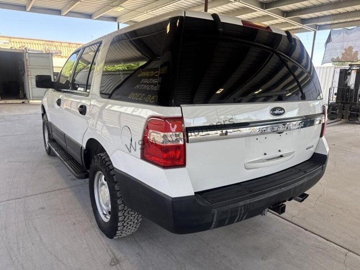 2017-ford-expedition-image-7