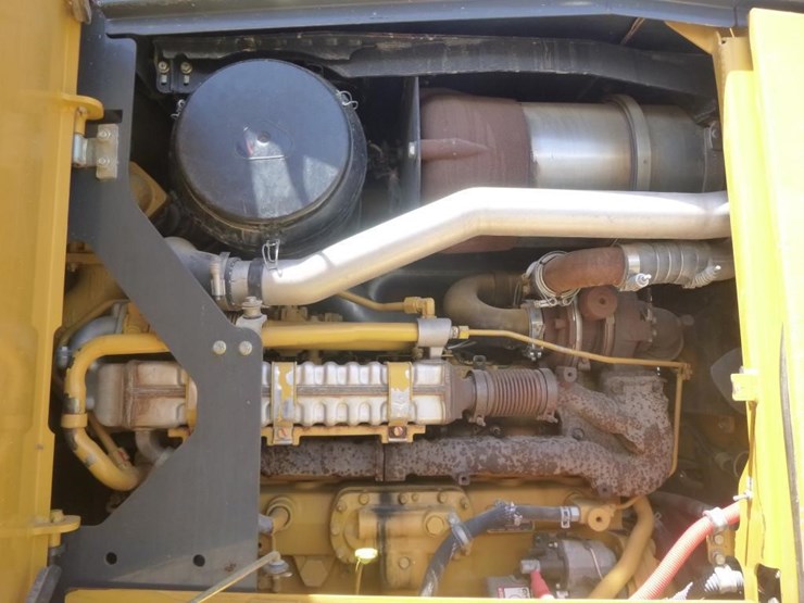 2013-deere-872gp-image-42