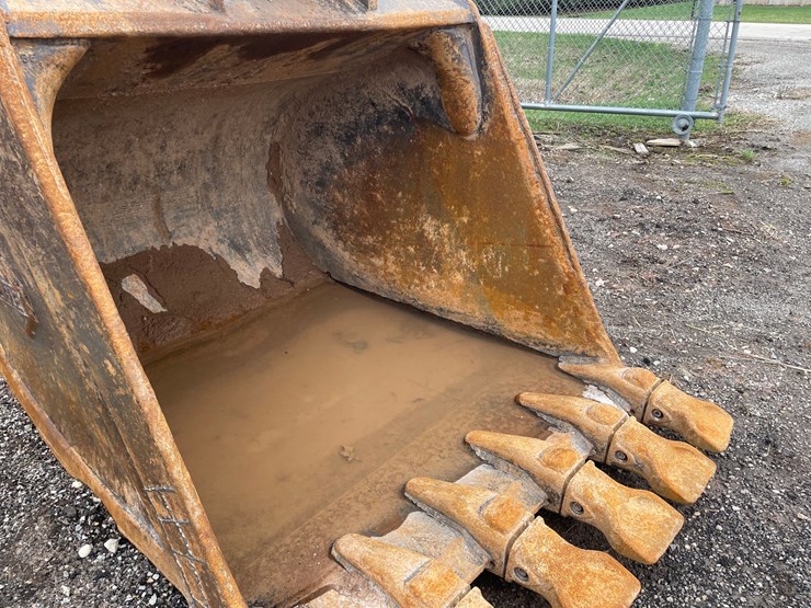 #5008-•-excavator-bucket-image-10