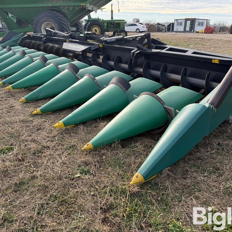 2009 Geringhoff Rota-Disc 12R30 Folding Corn Head