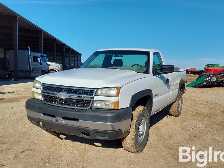 2006-chevrolet-2500-image-1