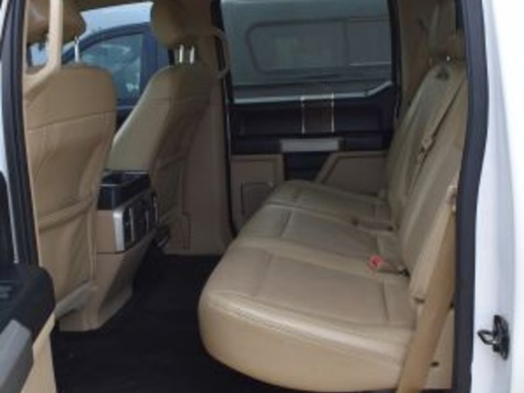 2015-ford-f150-image-13