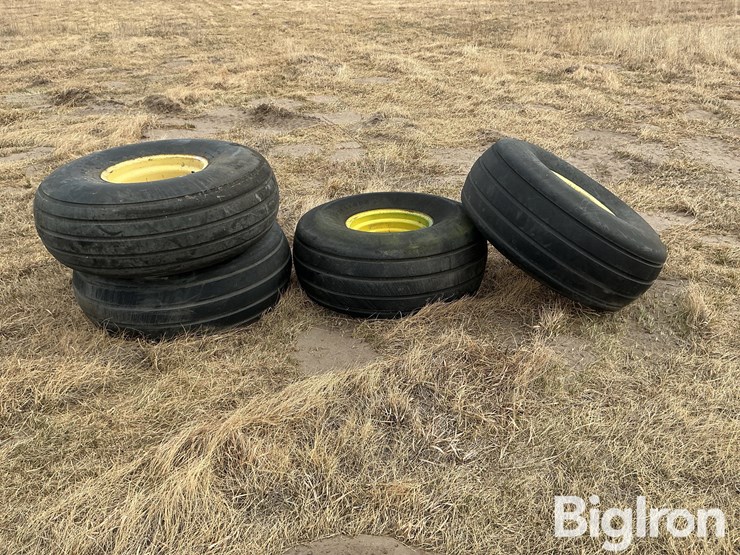 16.5l-16.1-tires-&-rims-image-2