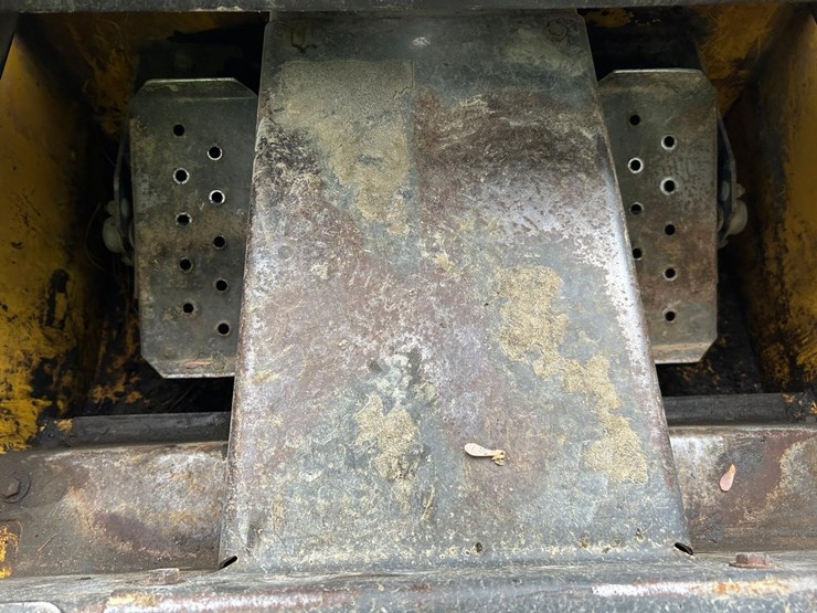 new-holland-l190-image-18