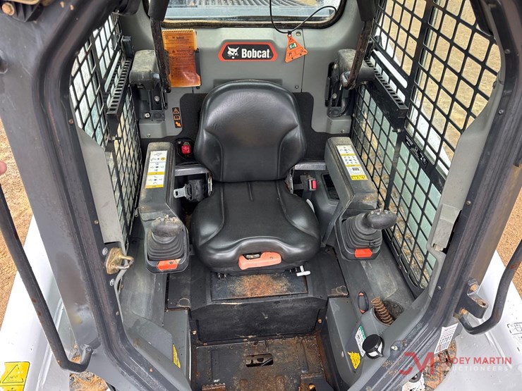 2020-bobcat-t76-image-14