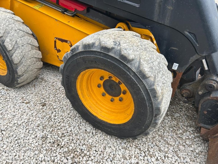 2022-jcb-270-image-12
