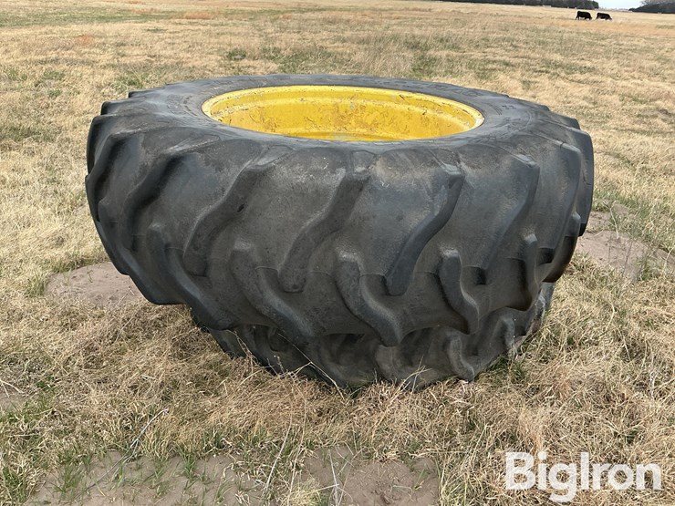 co-op-20.8-38-tires-&-rims-image-2