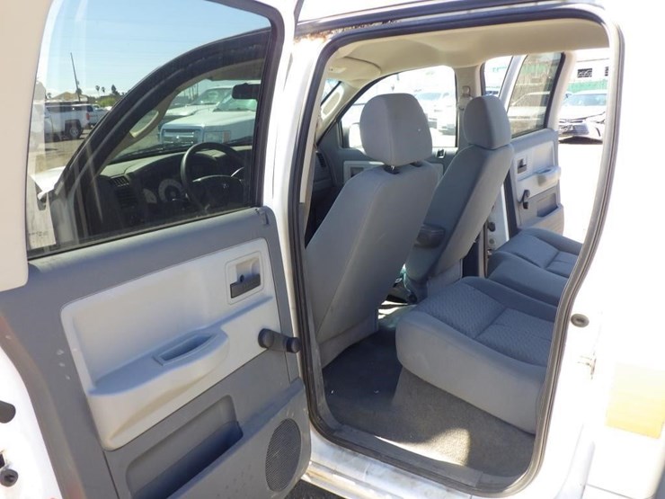 2007-dodge-dakota-image-7