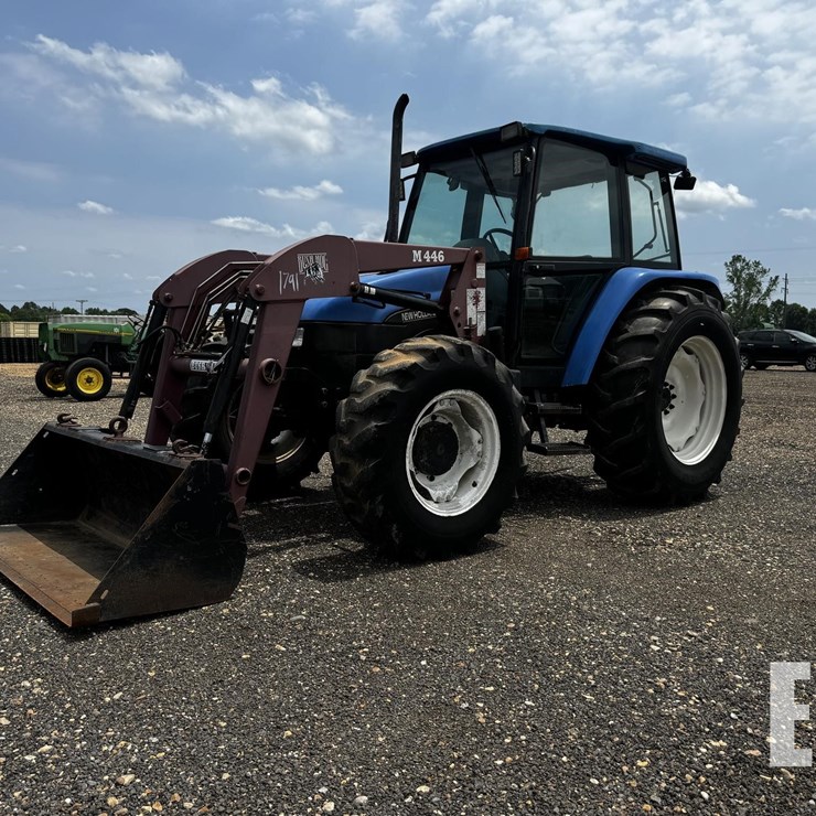 NEW HOLLAND 7635