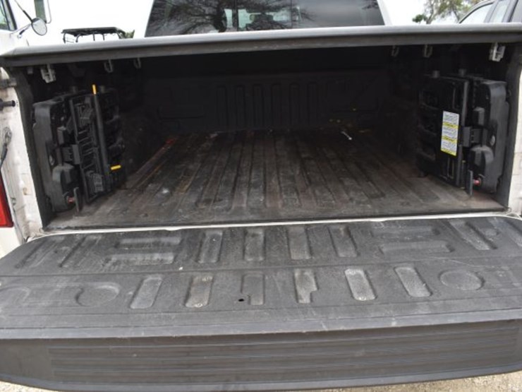 2015-ford-f150-image-5