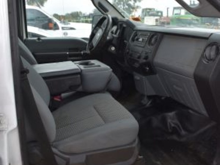 2015-ford-f350-image-15