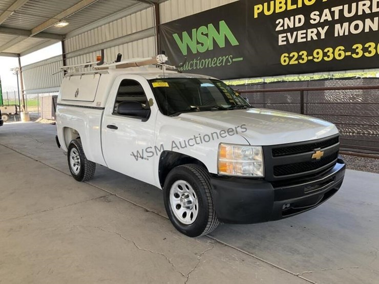 2012-chevrolet-silverado-1500-image-2