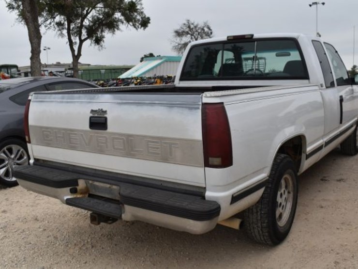 1995-chevrolet-1500-image-11