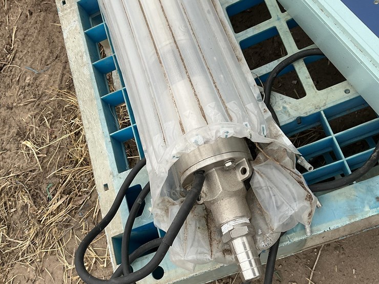rps-solar-well-pump-w/-solar-panels-image-18