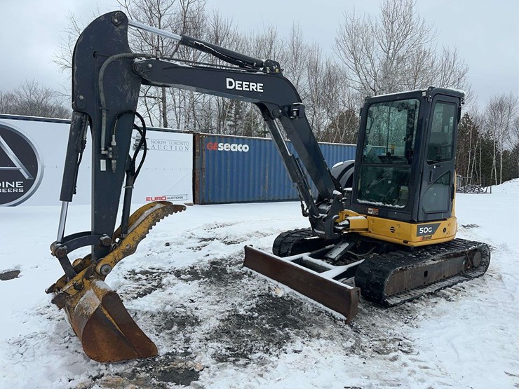 2022-deere-50g-image-1