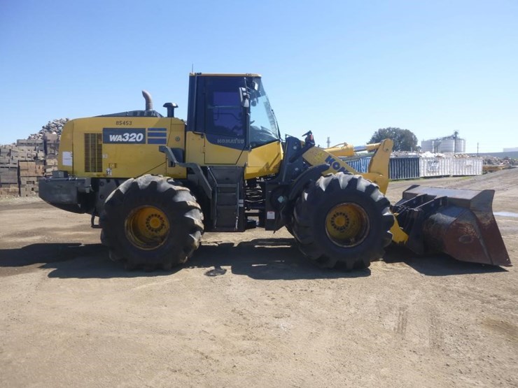 2018-komatsu-wa320-8-image-31