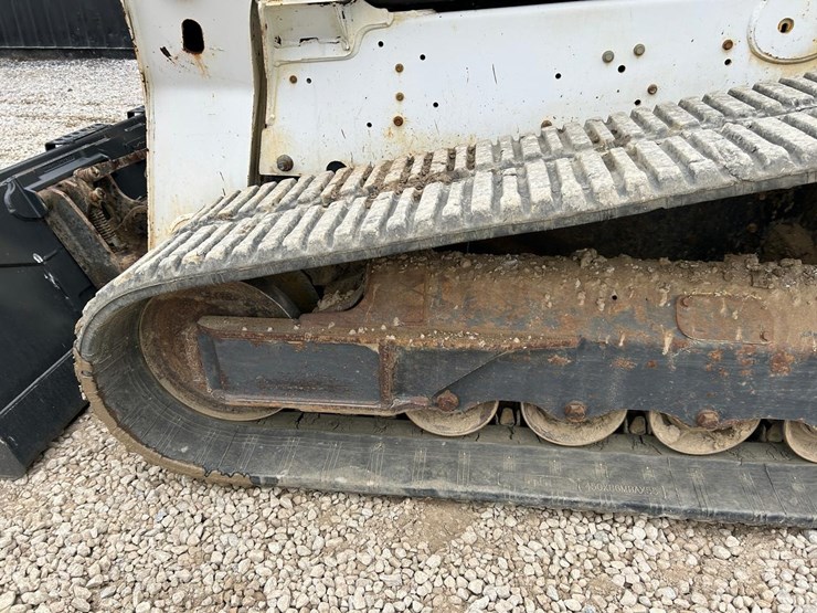 2020-bobcat-t770-image-18