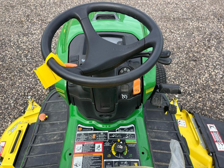 john-deere-x734-image-8