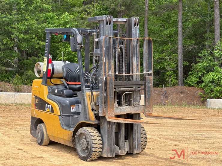 caterpillar-2c6000-image-1