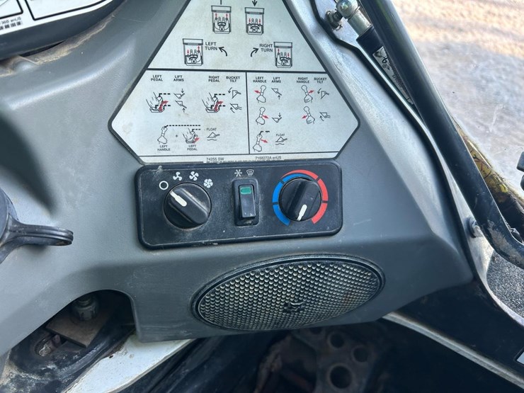 2020-bobcat-t650-image-28