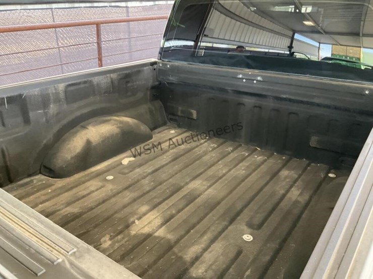 2020-ford-f150-image-9
