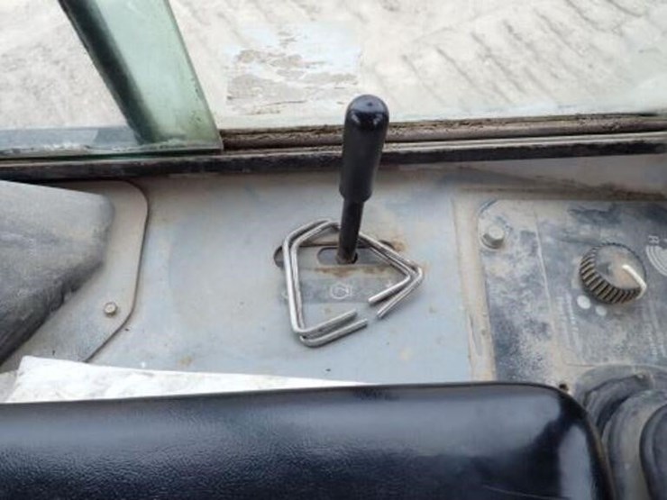2002-deere-650h-lt-image-17