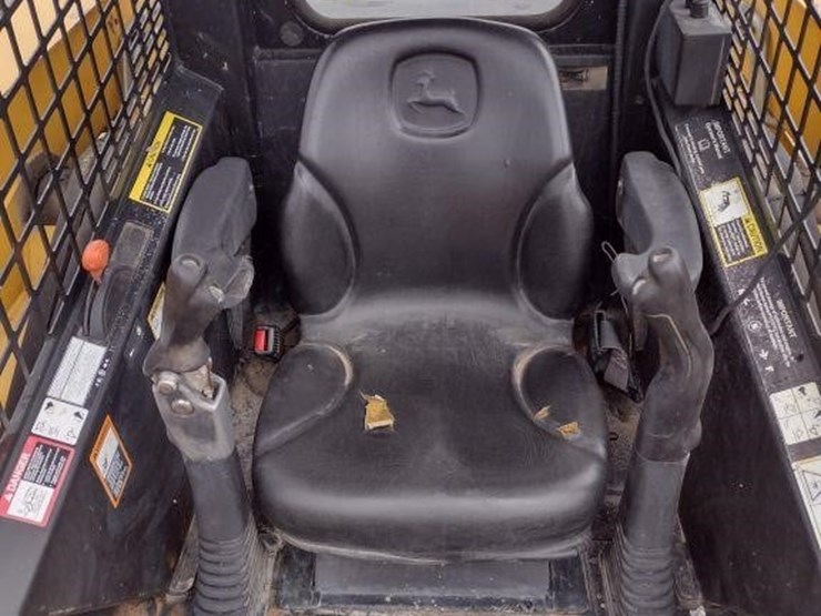 deere-328-image-9