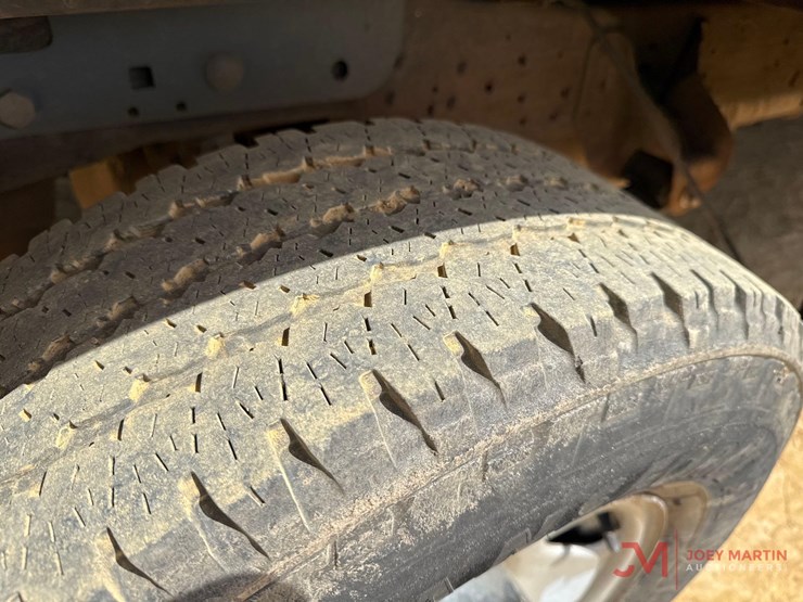 2006-ford-f250-xl-image-11