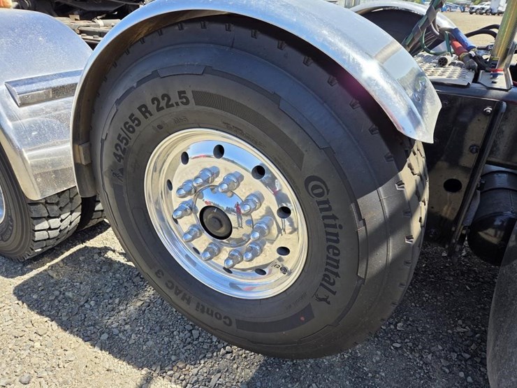 2026-kenworth-t800-image-55