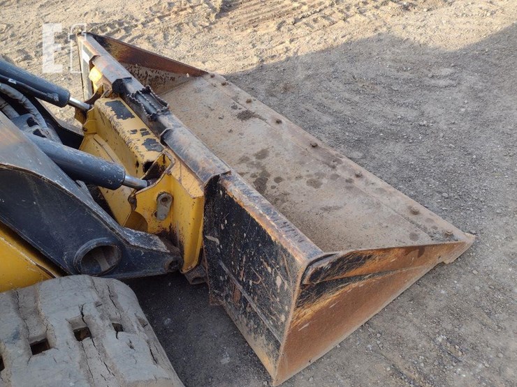 2022-deere-325g-image-19
