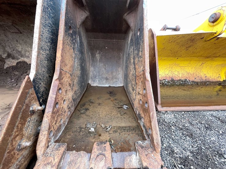 #5021-•-excavator-bucket-image-3
