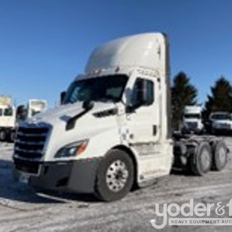 2022 FREIGHTLINER CASCADIA 116