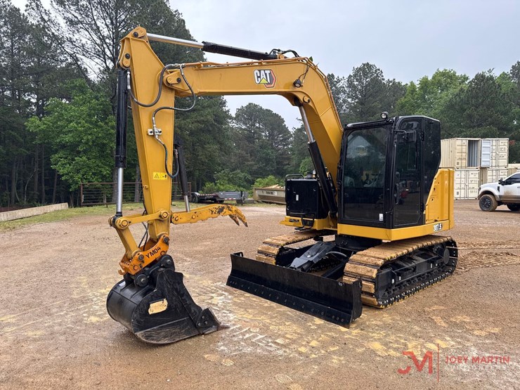 2025-caterpillar-307.5-image-2