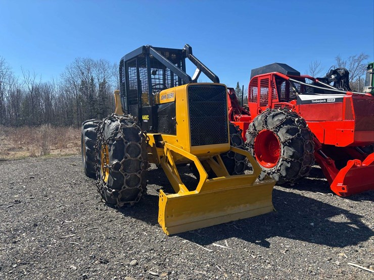 john-deere-440c-image-1