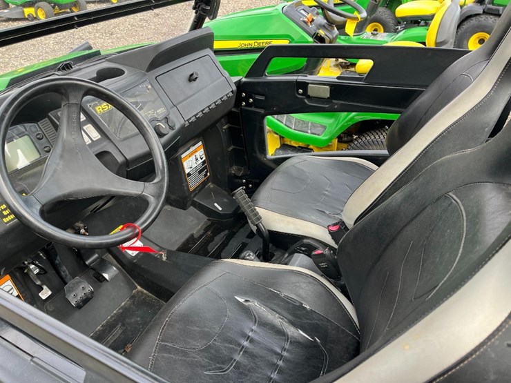 john-deere-gator-image-4