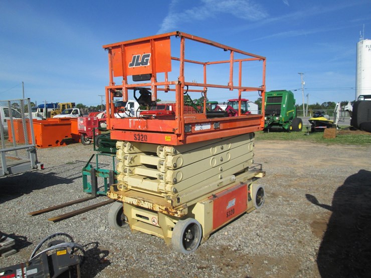 2013-jlg-3248rs-image-1