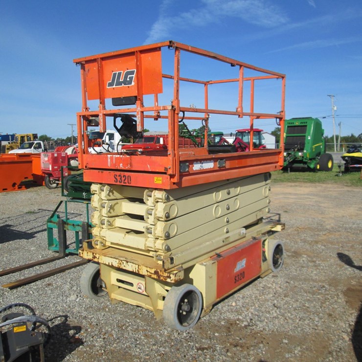 2013 JLG 3248RS